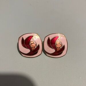 Vintage cloisone earrings white tone with flower design